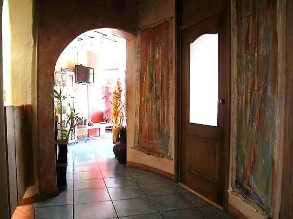 Aqua Hostal Mabel كوينكا الإكوادور