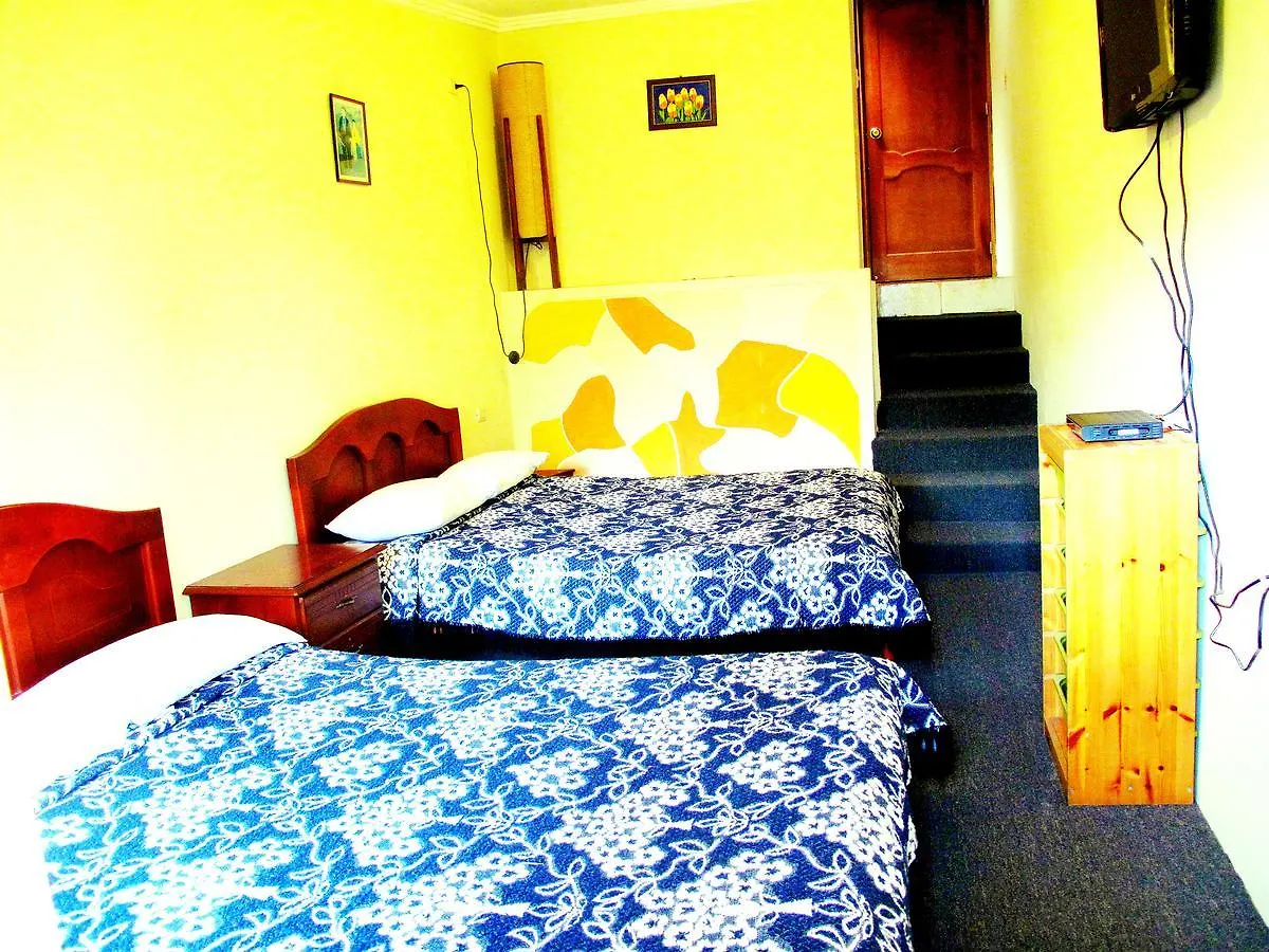 Aqua Hostal Mabel كوينكا فندق